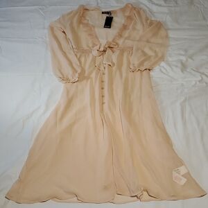 Nasty Gal Elegant Button-Down Long Robe, Size 6, Cream, Peach, Size 6